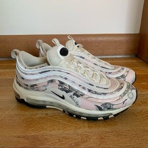 Nike Air Max Soft Floral | Size 7.5